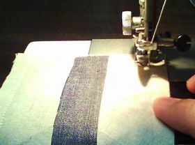 ミシンで縫う