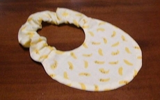 banana pattern bib