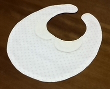 baby bib with collar