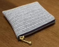 hickory zippered pouch
