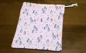 drawstring pouch (penguin)