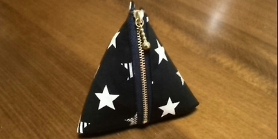 triangle pouch