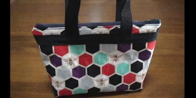 bee motif tote bag